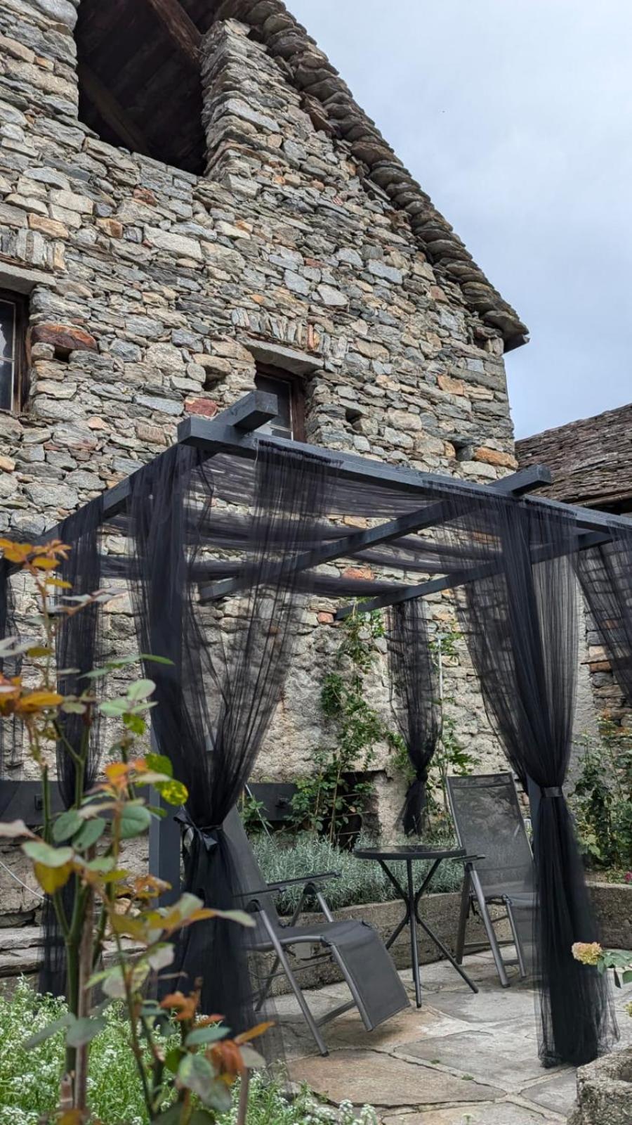 La Via Del Sale Accommodations Holidays Domodossola Ngoại thất bức ảnh